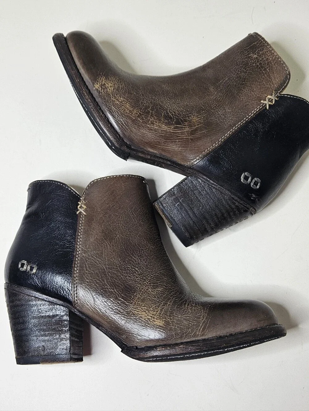 Bed Stu Yell Ankle Boots Two Tone Black Brown Stacked Heel Women's 7.5